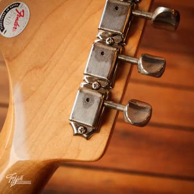 Fender Japan Bass VI Sunburst 1996 image 18