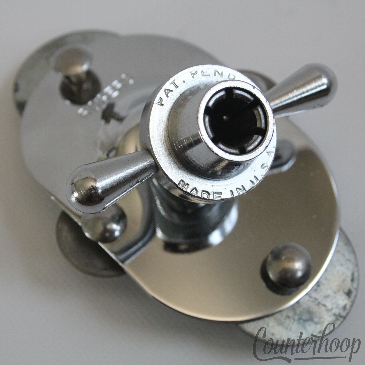 Rogers Bass Drum Spur/Tom/Cymbal Arm Mount+Machined Collet Cleveland Holiday USA — main photograph