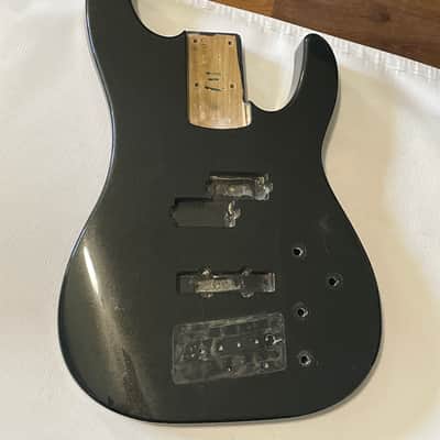 1990's Japan Jackson Professional Concert V 5 String Forest Green Metallic P & J Black Bass Guitar Body image 4