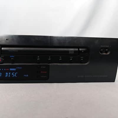 TDK DA-5900 Digital Audio 4x Dubbing CD Recorder/Player No Remote image 5