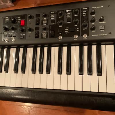 Yamaha YC61 61-Key Stage Keyboard image 4