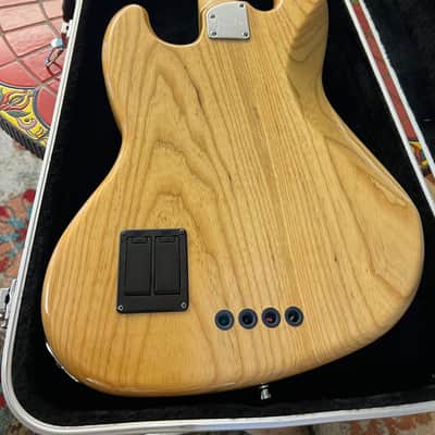 Fender Jazz Bass Active 18v system with Noiseless Pups and Babicz Hardware 2017 image 14