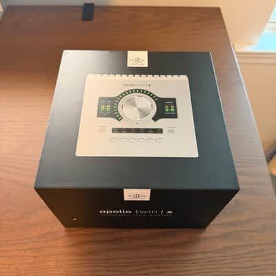 Universal Audio Apollo Twin X Quad Gen 2 Thunderbolt Audio Interface + 125 UAD Plugins image 12