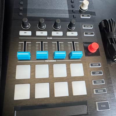 Native Instruments Traktor Kontrol D2 2010s - Black image 4