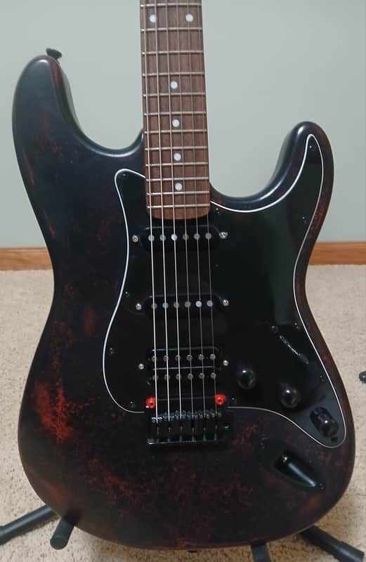 Fender Stratocaster HSS by Squier 2005-09 - Custom image 1