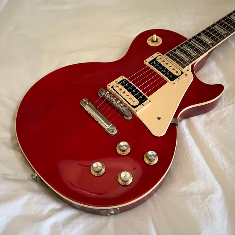 2021 Gibson Les Paul Classic - Translucent Cherry - Free Pro Setup image 1