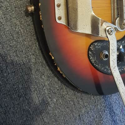 Amena 1965 red/black sunburst image 4