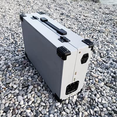 7U Eurorack Case Powered, 84 or 104hp, patched resealable modular synth image 15