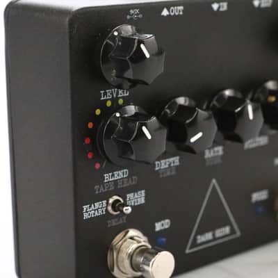 Keeley Dark Side Fuzz Mod Workstation Guitar Pedal #50398 image 9