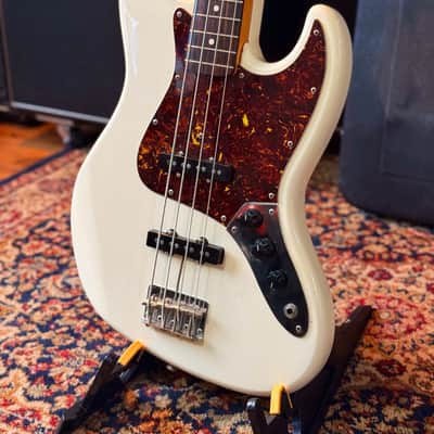 Squier Jazz Bass JV Series – 1984 – Vintage Rare – Upgraded with Lindy Fralin Pickups – W/OHSC image 5