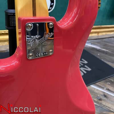 Fender American Professional Classic Jazz Bass, Maple Fingerboard, Faded Dakota Red Bild 11