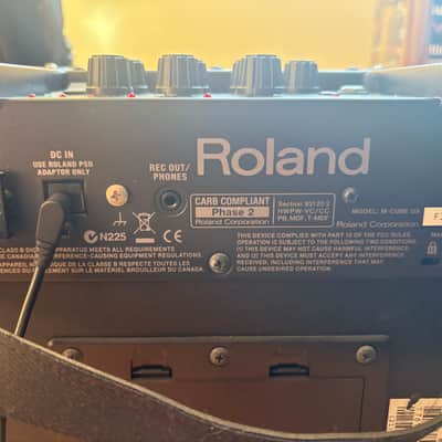 Roland Micro Cube GX 2-Channel 3-Watt 1x5" Guitar Combo 2014 - Present - Black image 3