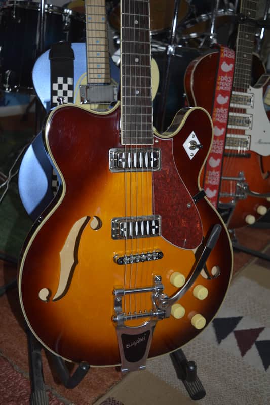 2017-18 Eastwood Airline H74 DXL Semi-Hollowbody in Honeyburst w/ a Bigsby, New Nickel Dunlop Straploks & a Mint Eastwood Hardshell Case ~ Mint ! image 1