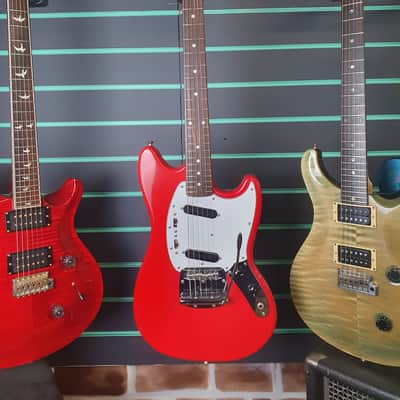 Fender Mustang MG69/MH Candy Apple Red 2012 Electric Guitar image 2