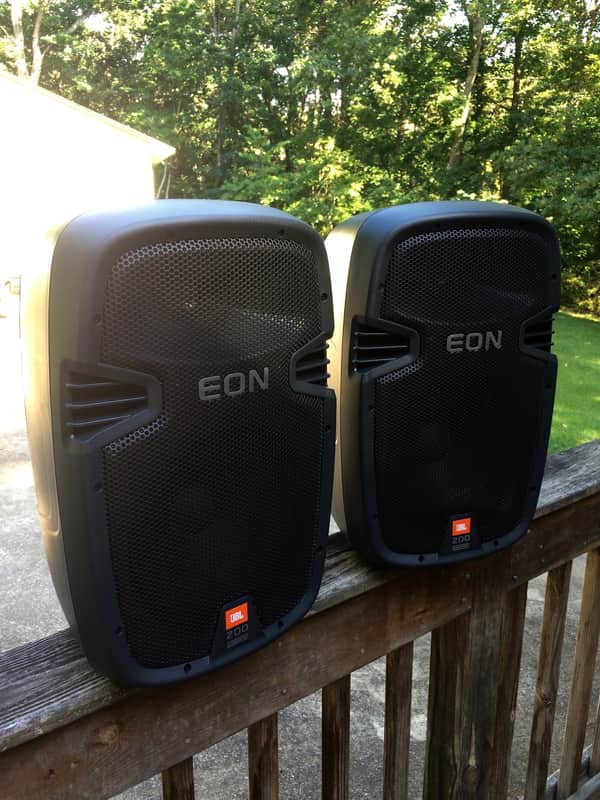 JBL EON 210P Portable PA image 1