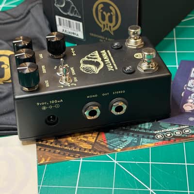 Walrus Audio Julianna Deluxe Chorus / Vibrato 2026 - Present - Black image 5