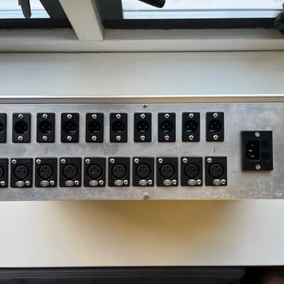 Vintage studio amplifiers LAWO and Delta in 19" rack image 6
