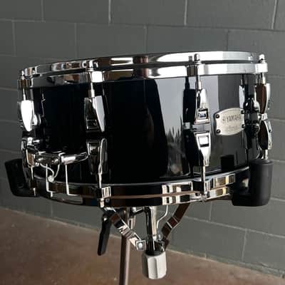 Yamaha AMS1460 Absolute Hybrid Maple 6x14" Snare Drum in Solid Black *IN STOCK* image 2