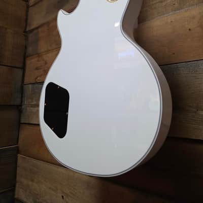 Gibson Custom Les Paul Custom Electric Guitar - Alpine White image 15