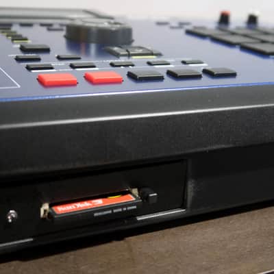 Custom Akai MPC 2000XL - 32MB RAM - CF Card Reader - NEW LCD + MORE image 11