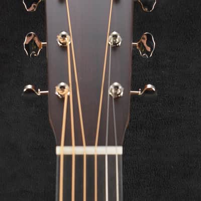 Martin 000-18 Natural Gloss image 3