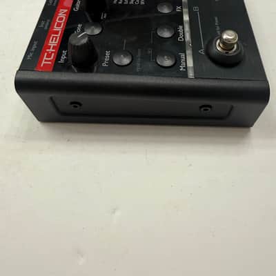 TC Helicon Voicetone Harmony G XT Vocal Guitar Effect Pedal + Power Supply image 3