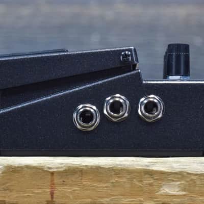 Boss RV-6 Reverb 8-Sound Modes Studio-Grade Compact Digital Reverb Effect Pedal image 5