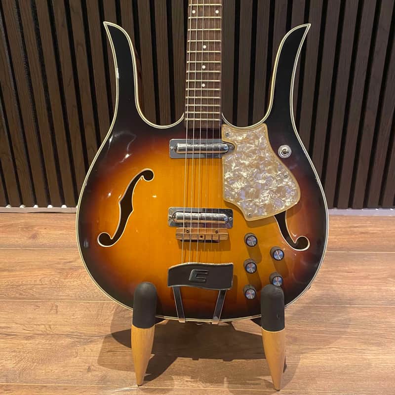 Danelectro Longhorn Guitar (Coral) Sunburst