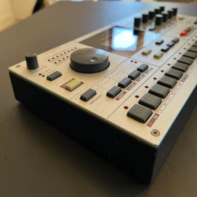 Elektron Machinedrum SPS-1UW+ MKII 2010s - Silver image 12