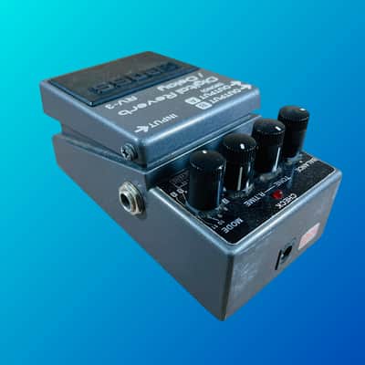 Boss RV-3 Digital Reverb/Delay image 2