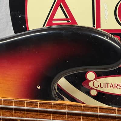 Fender Jaco Pastorius Jazz Bass Fretless 4-string J-Bass with Case 2005 - 3-Color Sunburst / Pau Ferro fingerboard image 3