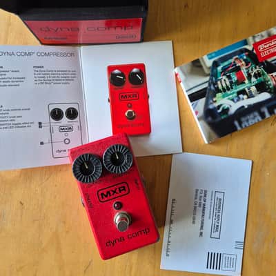 MXR M102 Dyna Comp 1995 - Present - Red image 8