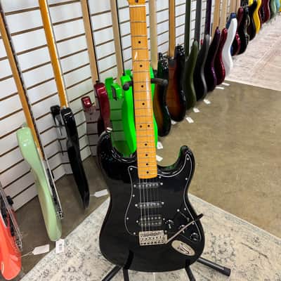 Squier Classic Vibe '70s Stratocaster HSS with Maple Fretboard - Black image 1