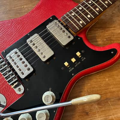 Hofner 173 red Vinyl, VIDEO image 14