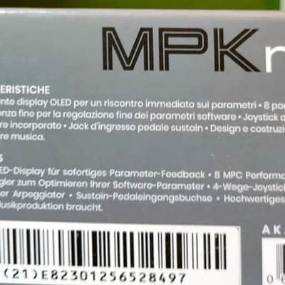 Akai MPK Mini Play Portable 25-Key MIDI Controller 2018 - Present - Black image 7