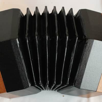 NEW Mahogany Veneer Bella Vista William 48 English Concertina Treble M 48 image 3