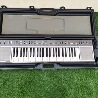 Yamaha PS-55 Charly Garcia Synth