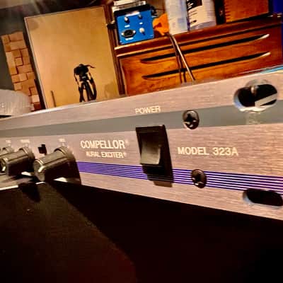 Aphex Compellor 323a dynamics and exciter image 1