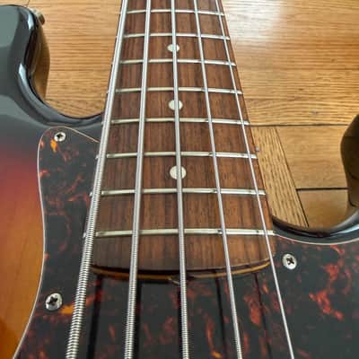 Fender Japan Jazz Bass V - CIJ 2002 - Sunburst image 5