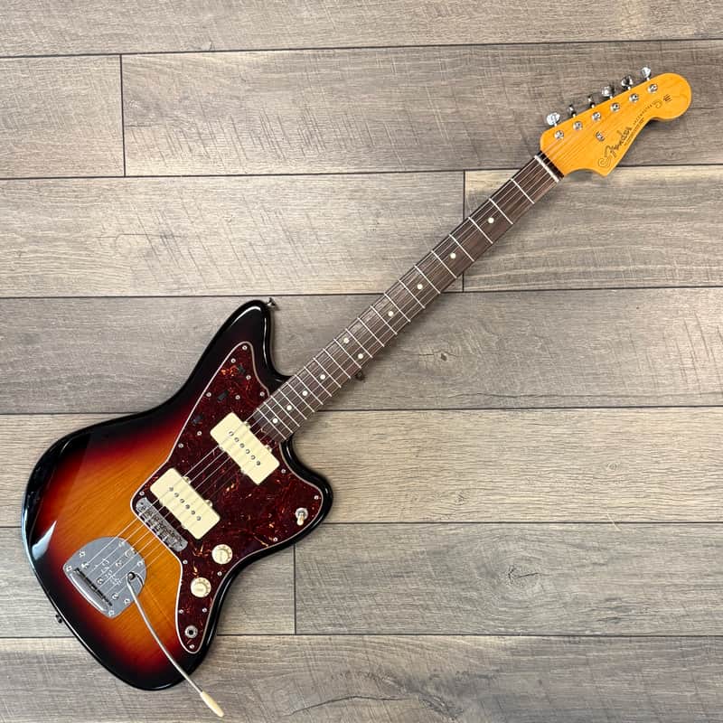 Fender American Vintage II '66 Jazzmaster 2022 - Present - 3-Color Sunburst