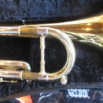 Flip Oakes Wild Thing Bb Trumpet #3314 Lacquer w/ Hard shell gig bag and three tuning slides image 2