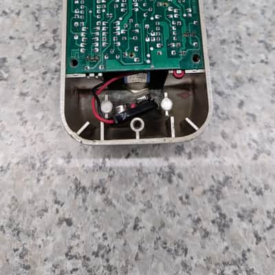 Marshall VT-1 Vibratrem Vibrato and Tremolo Pedal 2010s - Silver image 2
