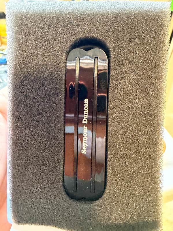 Seymour Duncan SHR-1n Hot Rails Strat Neck Pickup 2010s - Black image 1