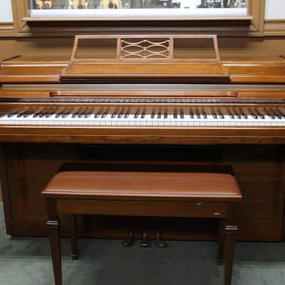 Yamaha Spinet Upright Piano with Bench image 3