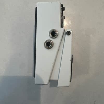 Boss TU-2 Chromatic Tuner (Dark Gray Label) 1998 - 2009 - White image 4