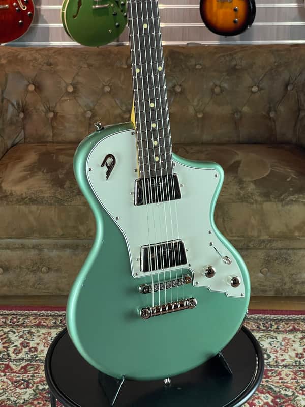 Duesenberg Julietta Catalina Green 3,272 kg + incl. Gigbag + NEW image 1