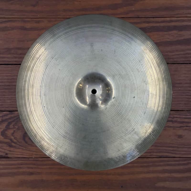 USED A Zildjian 17" Medium Thin Crash Cymbal image 1