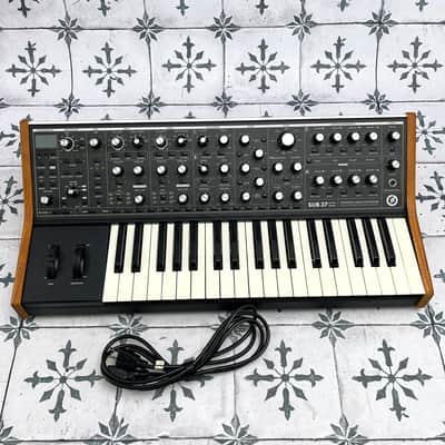 Moog Subsequent 37 Analog Synth