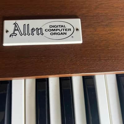 Allen Organ w/ Premium Built-In Speakers, 32 Note Concave Pedalboard and Organ Bench! image 5
