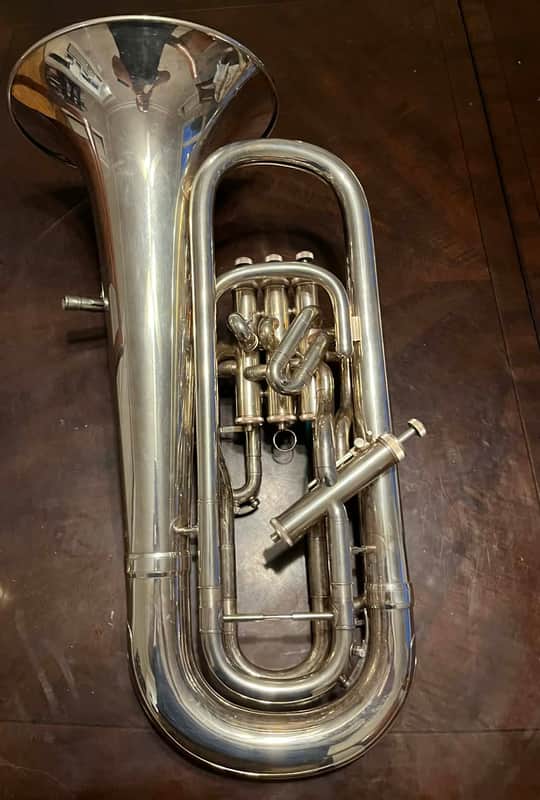 Willson 2900TA-1 - Silver Euphonium image 1